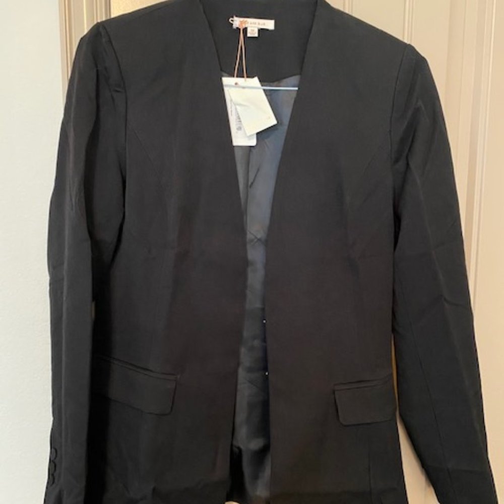 Skies Are Blue - Black Blazer